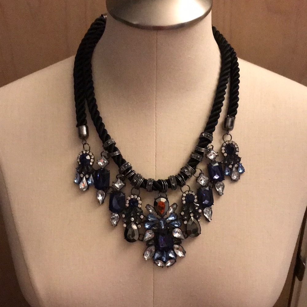 Statement necklace
